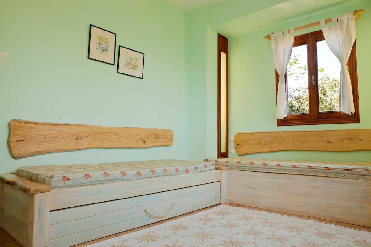 Victoria'S Guesthouse Дамухарі Екстер'єр фото